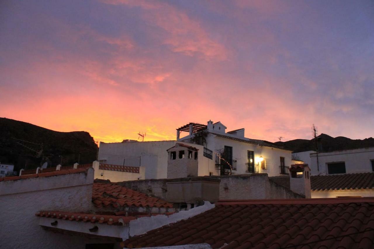 Casita De Pueblo Reformada, Terraza Con Vistas Preciosas Y Parking Privado Apartment Bedar Luaran gambar