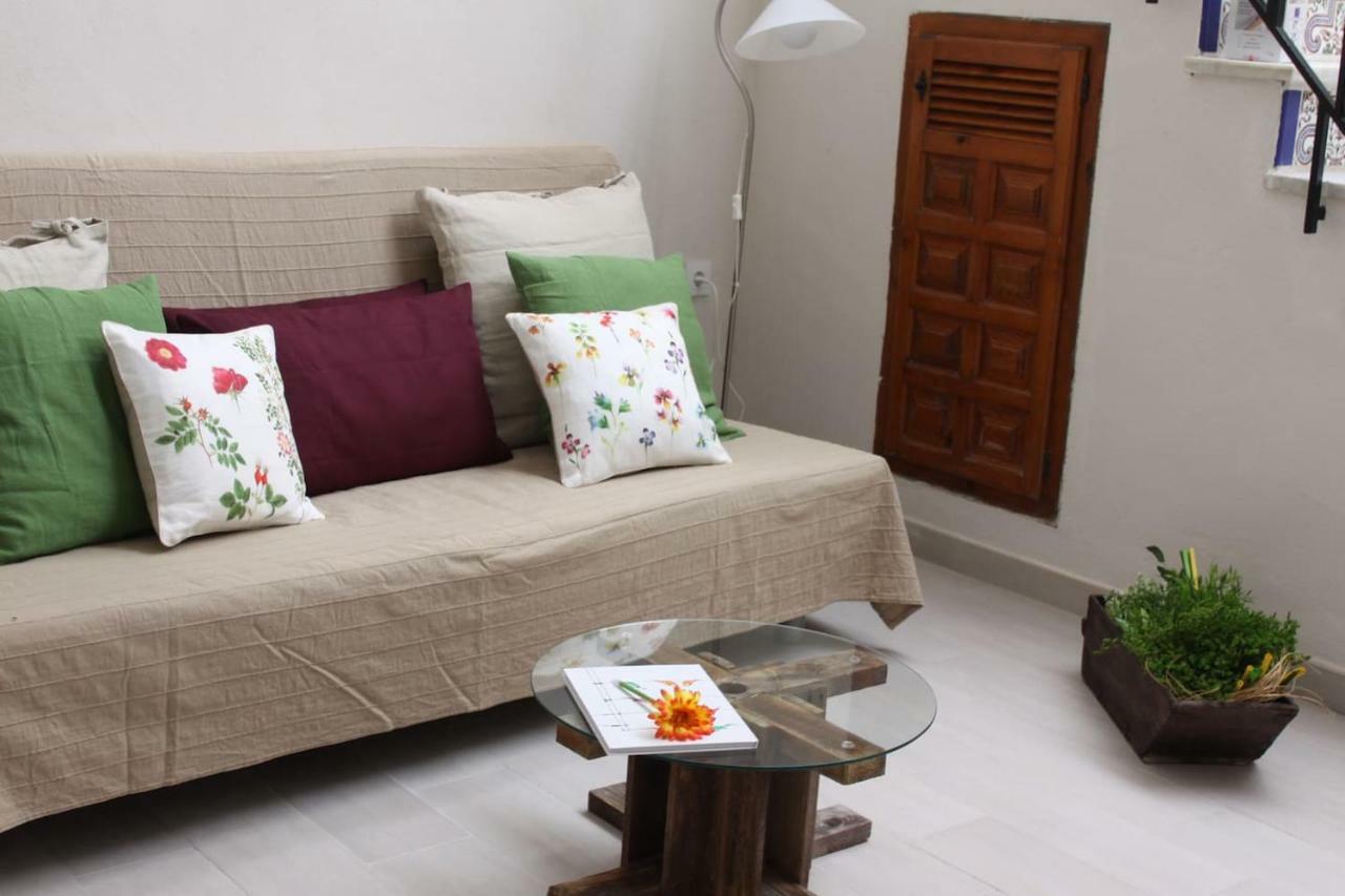 Casita De Pueblo Reformada, Terraza Con Vistas Preciosas Y Parking Privado Apartment Bedar Luaran gambar